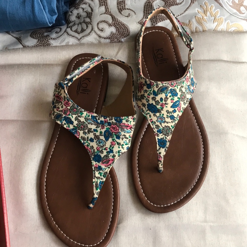 White with flower design sandals
